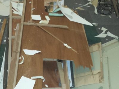 事務所ビルの内装解体