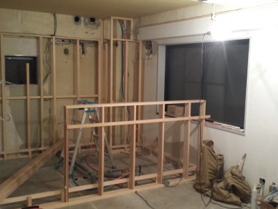 リノベーション中（二階　LDK)