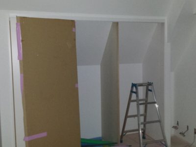 斜線規制壁への造作クローゼット