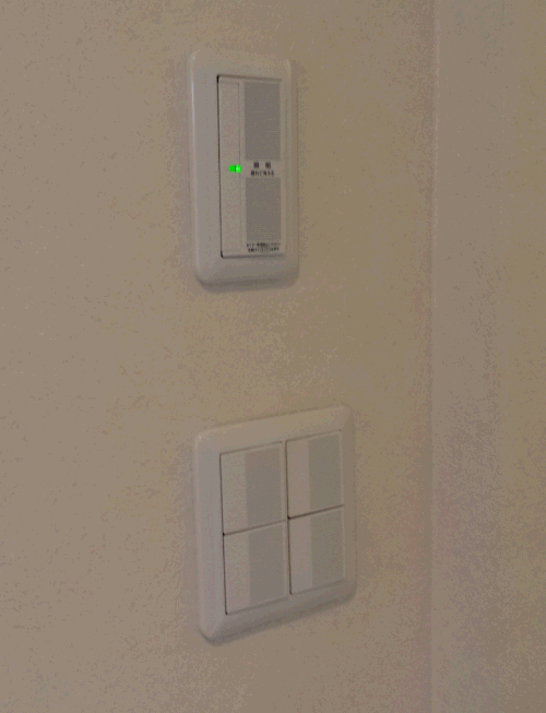 玄関の照明スイッチ群