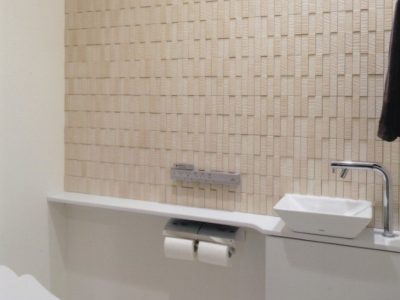 （188）トイレのリノベーション（リフォーム）。幼児にも優しい幅110ｃｍのトイレ